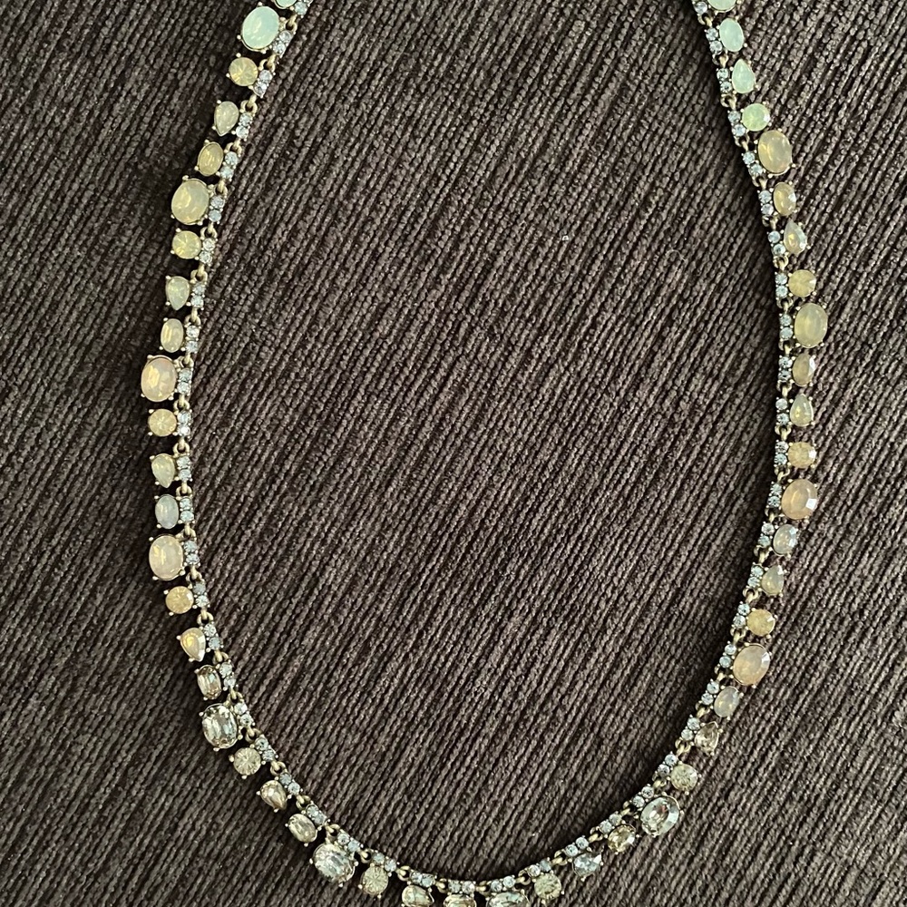 LOFT mixed color stone short necklace